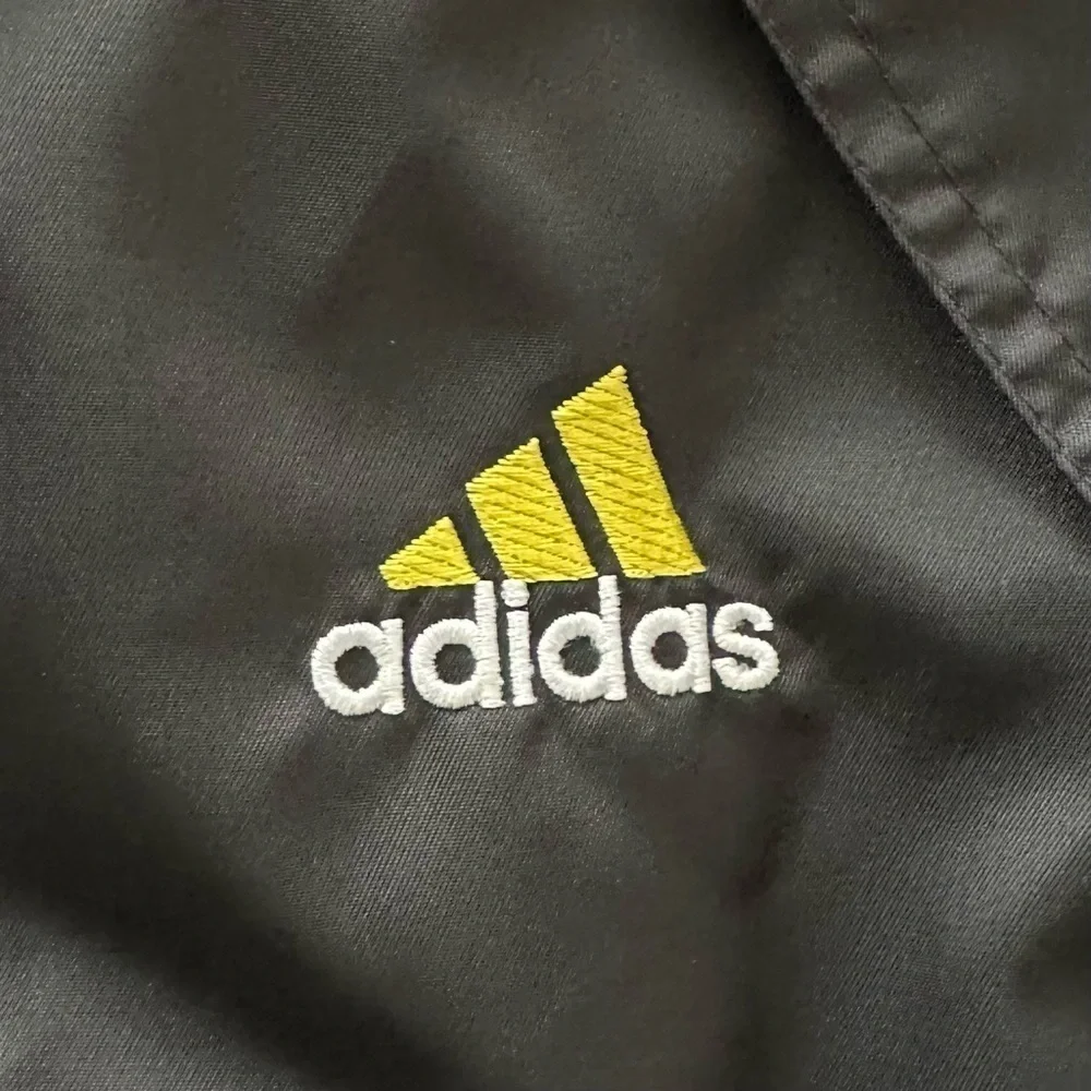 Adidas Vintage Windbreaker Jacket - Picture 3 of 7